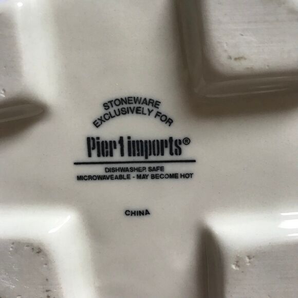 Pier 1 Imports Stoneware White Sea Turtle Grinning Planter Flower Succulent - Picture 4 of 6